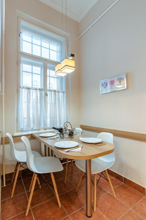 City Center Apartment เดเบรตเซน ภายนอก รูปภาพ