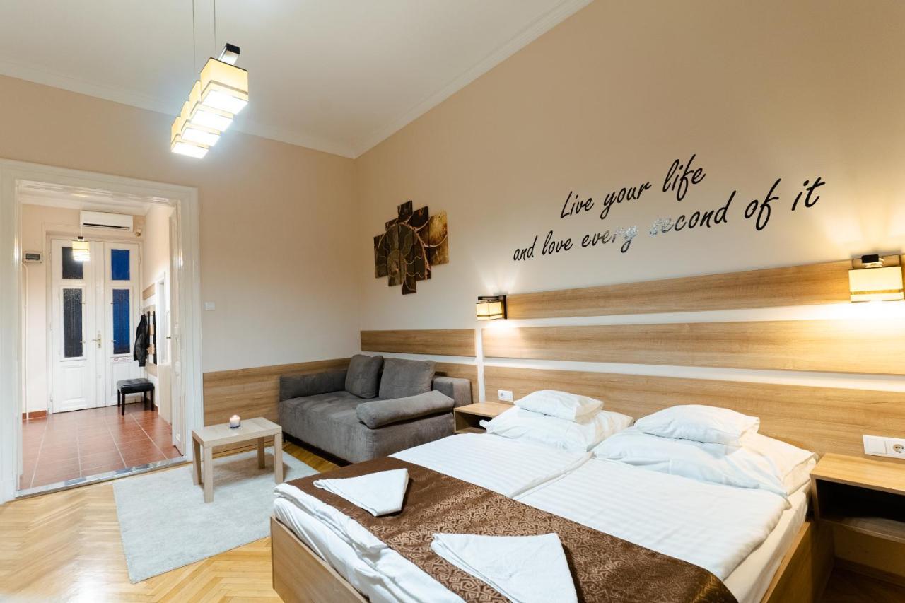 City Center Apartment เดเบรตเซน ภายนอก รูปภาพ